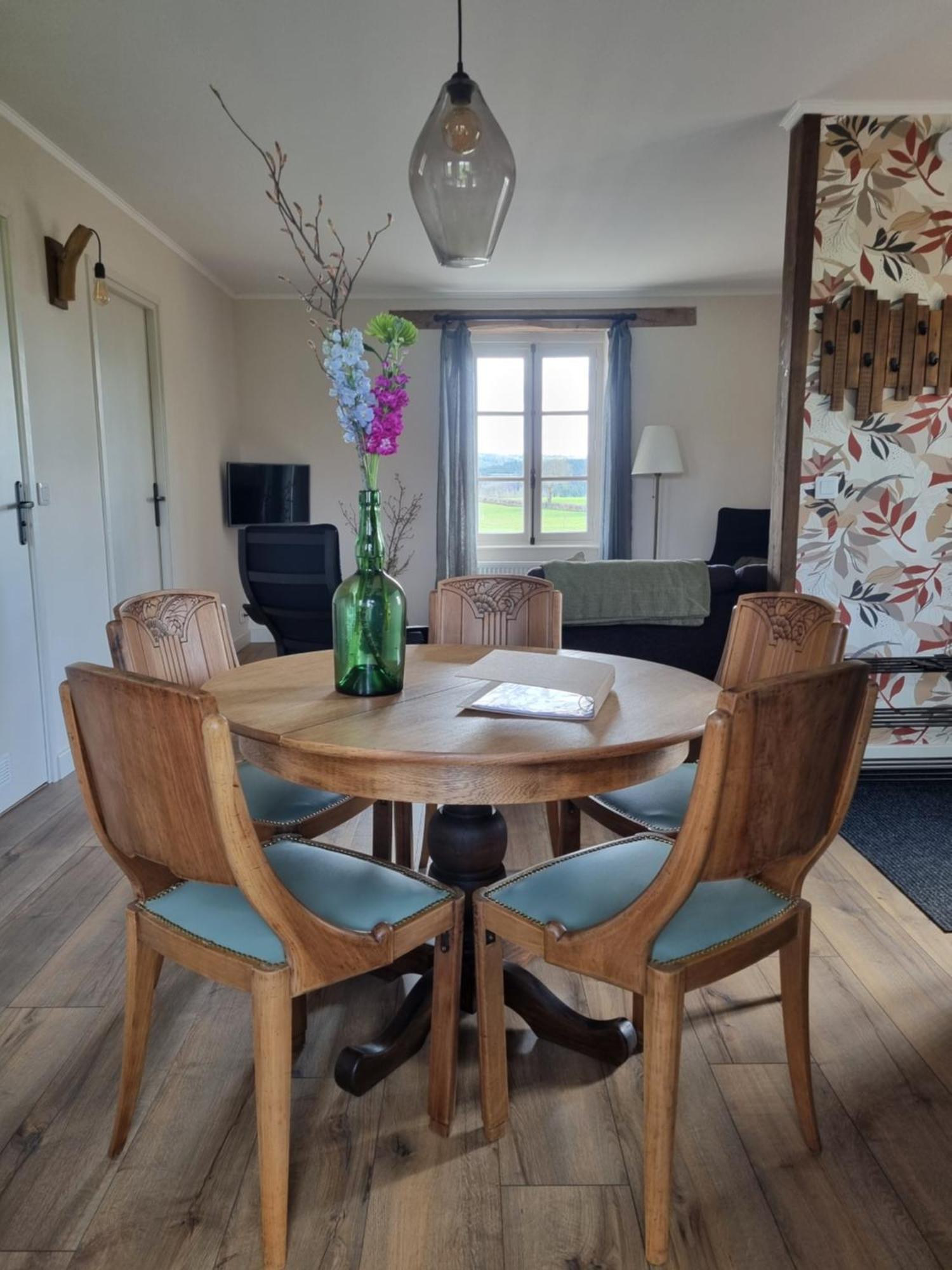 Le Montaurier Apartment Combrailles ภายนอก รูปภาพ